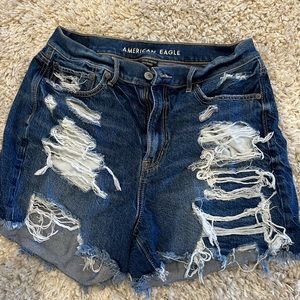 AE 90’s Boyfriend Shorts